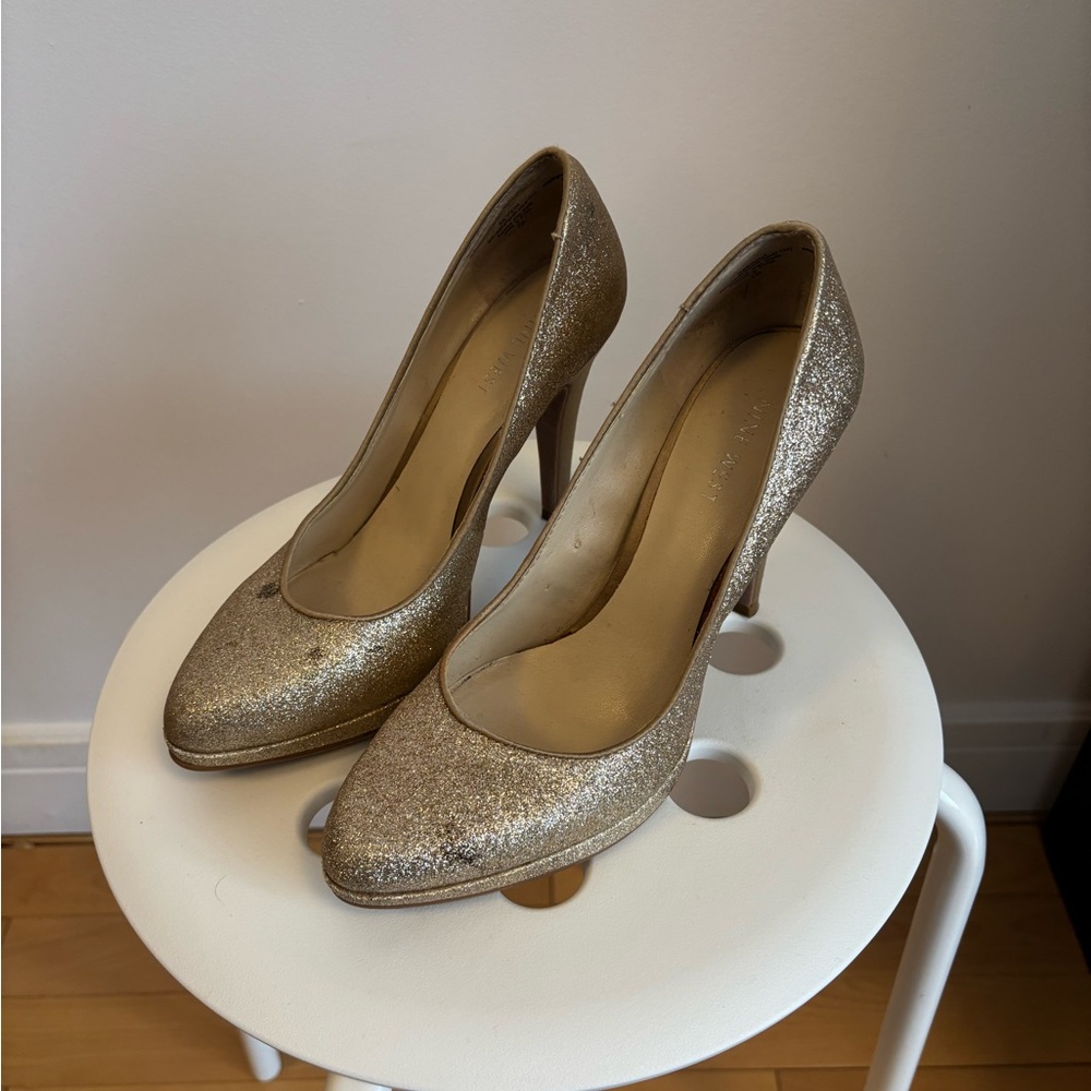 Nine West Gold Pumps Size US 7
